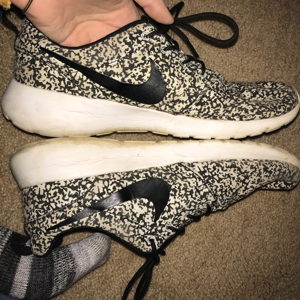 NIKE ROSHE - composition - Picture 3 of 6
